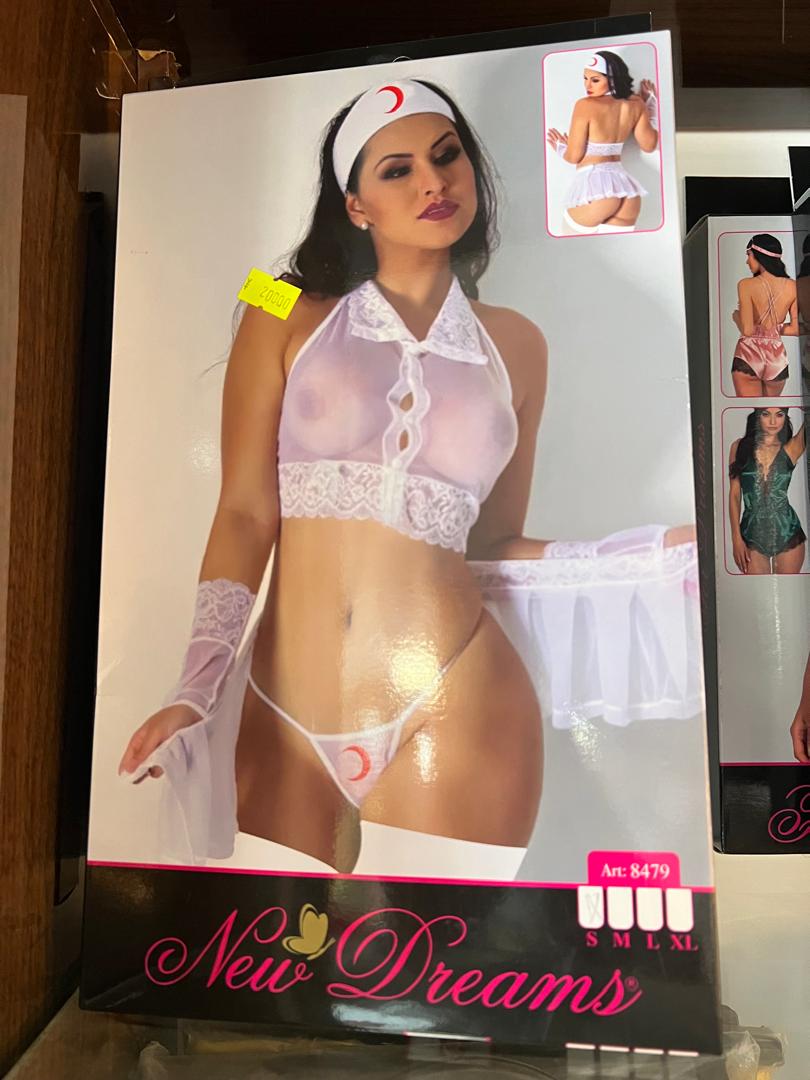 Tenue infirmière transparente — New Dreams