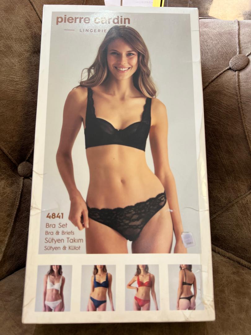 Bra Set — Pierre Cardin