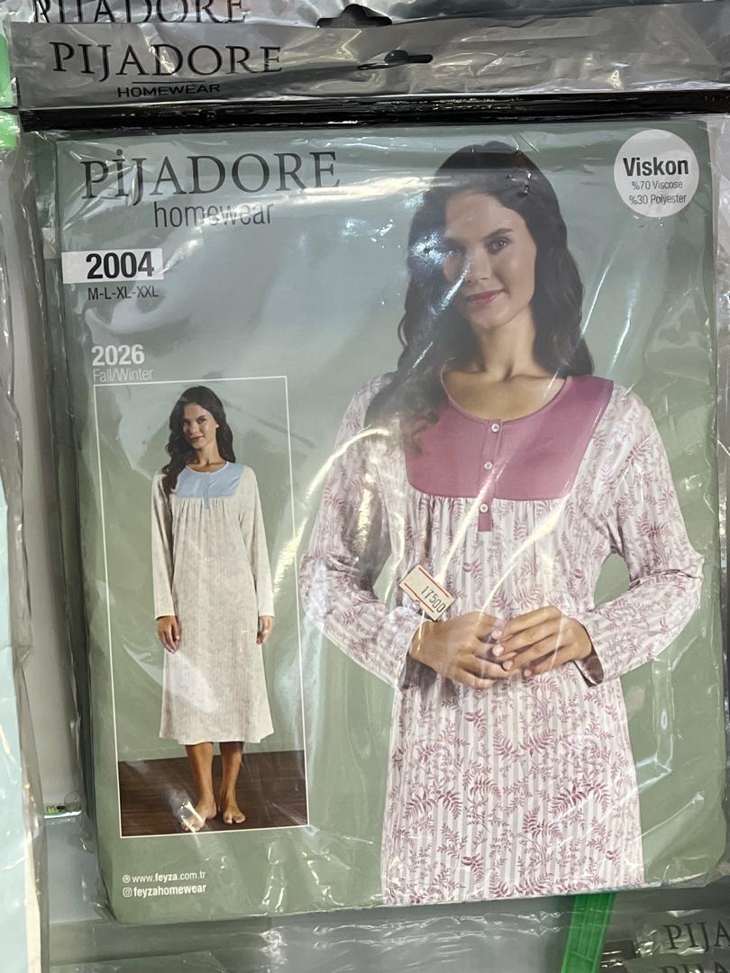 Chemise de nuit longue — Pijadore